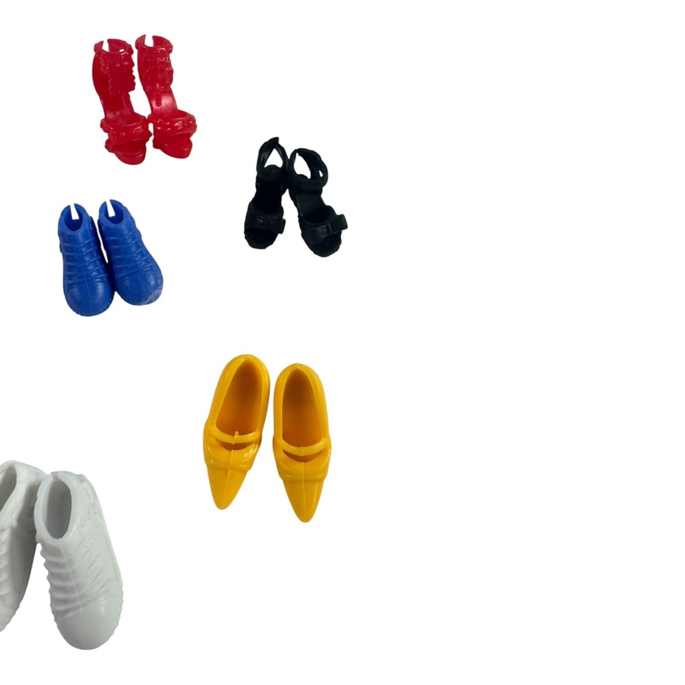 Mixed Lot 18 Pairs Fashion Doll Shoes Sneaker Sandals Heels Multi Color Assorted - Picture 5 of 6